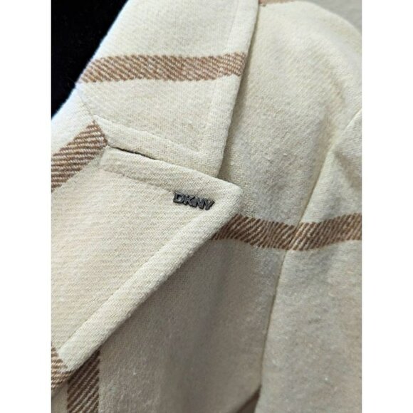 DKNY Women's Plaid Maxi Belted Notch Collar Coat Size M (MSRP $350) - Picture 4 of 9